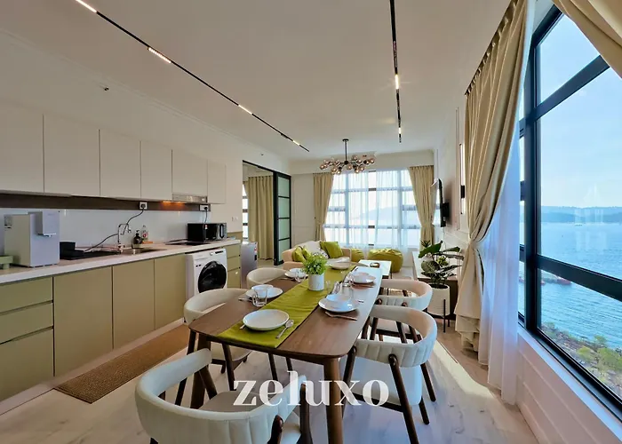 #14 Jesselton Quay Seaview Corner Washer Dryer