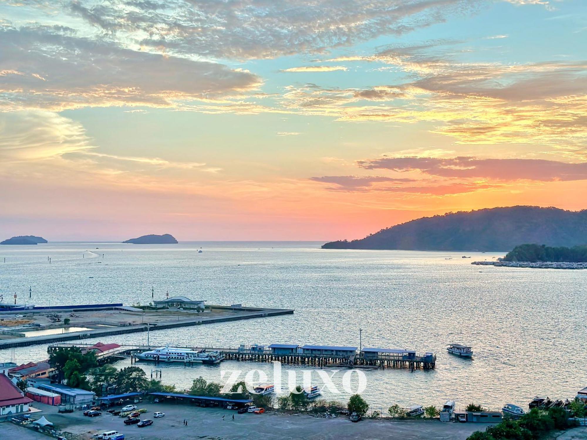 #14 Jesselton Quay Seaview Corner Washer Dryer * Kota Kinabalu