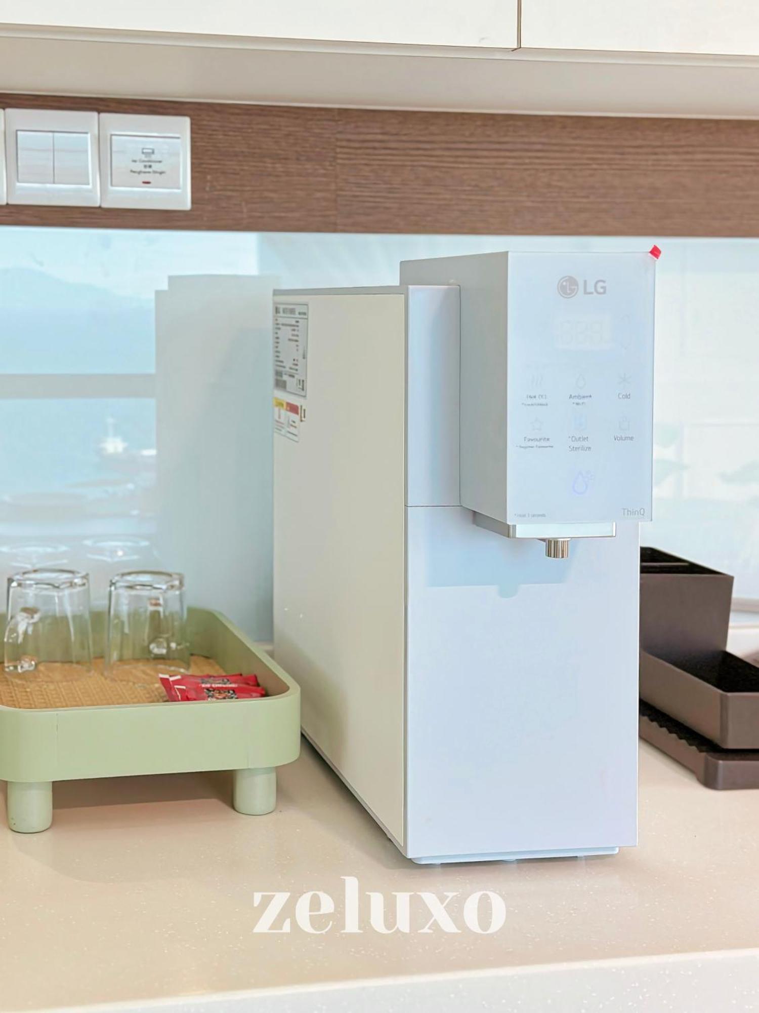 #14 Jesselton Quay Seaview Corner Washer Dryer * Kota Kinabalu