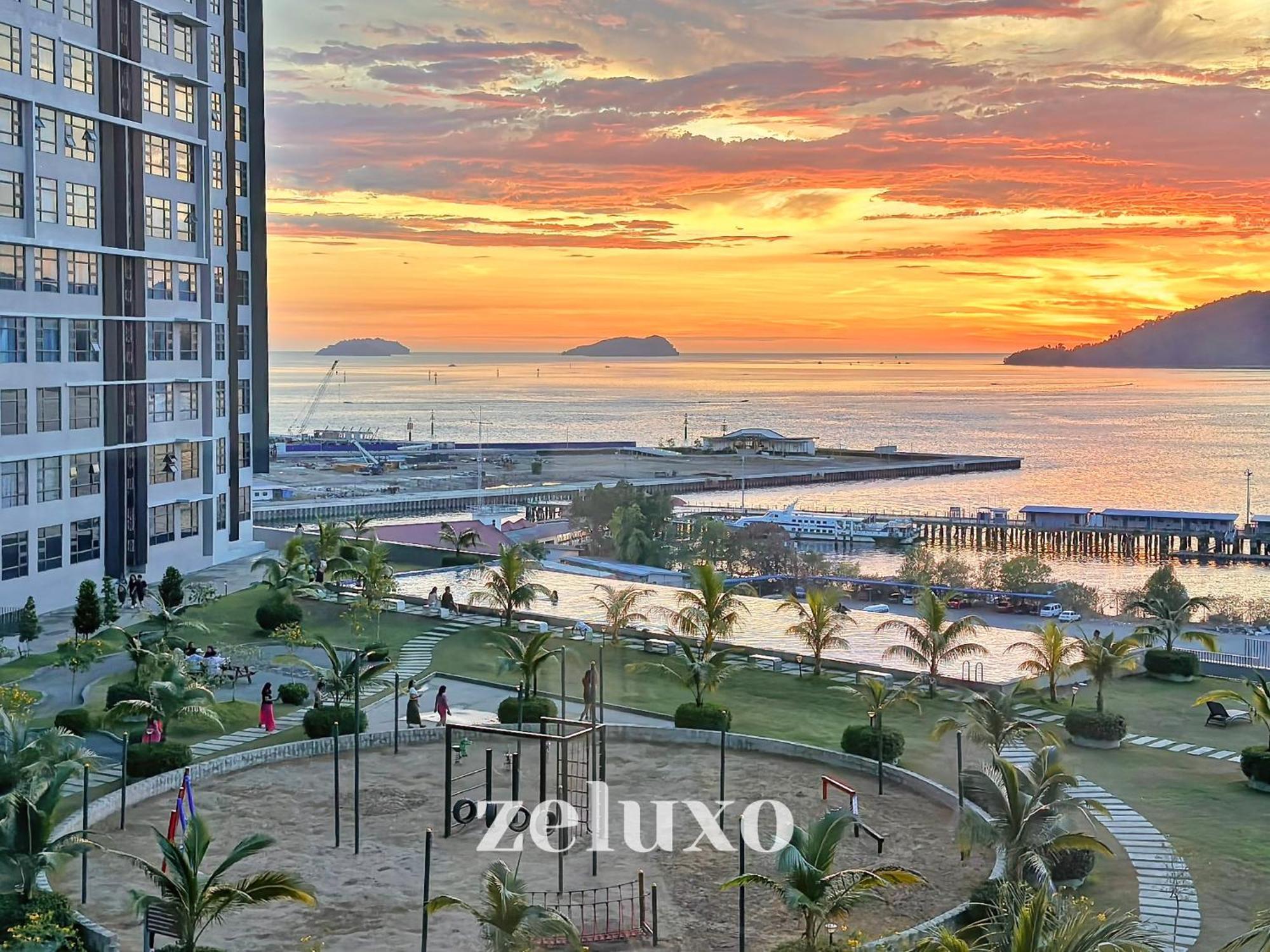 #14 Jesselton Quay Seaview Corner Washer Dryer Apartment