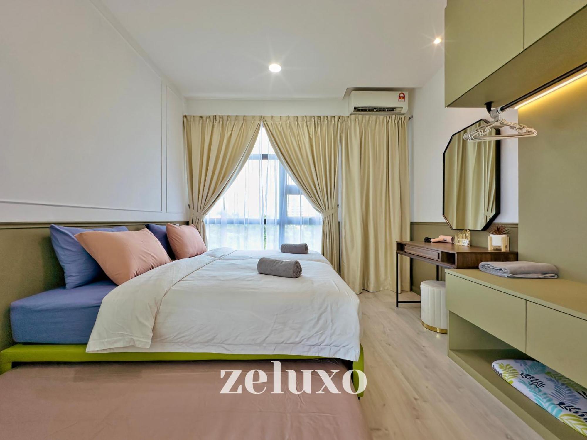 #14 Jesselton Quay Seaview Corner Washer Dryer Apartment